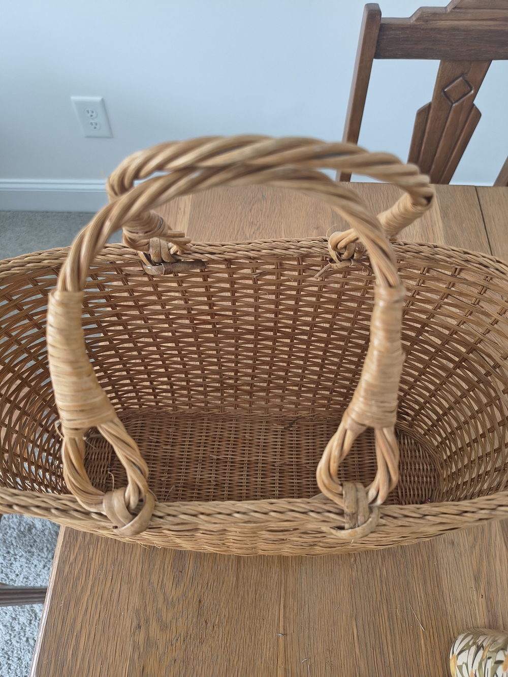 Vintage Market Woven Straw Tote Bag in Tan. - Picture 7 of 10